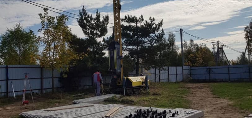 Фундамент на забивных ЖБ сваях